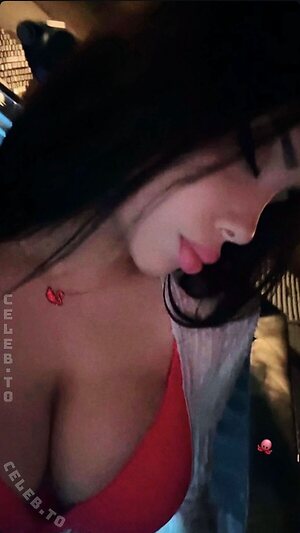 Zilan Pakize Nude Leaked Photo #6