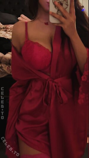 Zilan Pakize Nude Leaked Photo #7