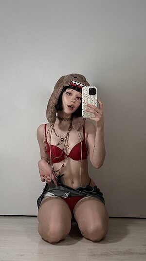 Zira_merz leaked photo #3