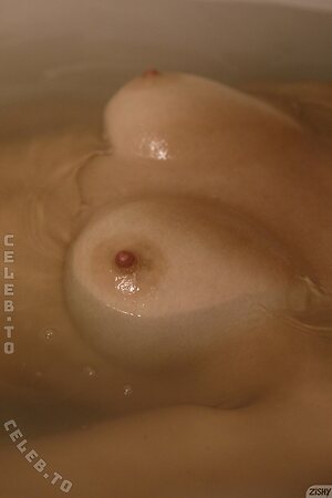 Zishy Nude Leaked Photo #869