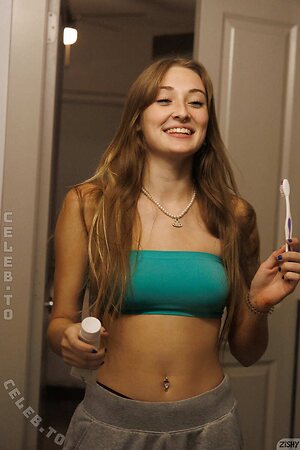 Zishy Nude Leaked Photo #972