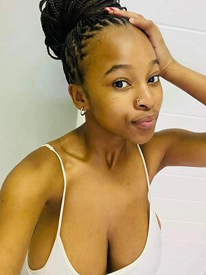 Zizipho Majokweni Nude Leaked Photo #17