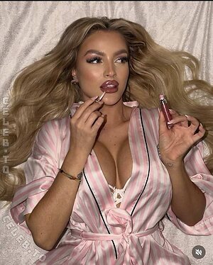 Zoë Chiara Wallner leaked photo #24