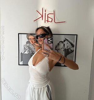 Zoe *333* leaked photo #24