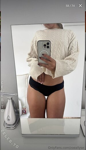 Zoe Allyse Nude Leaked Photo #35