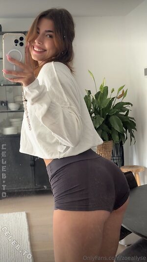 Zoe Allyse leaked photo #101