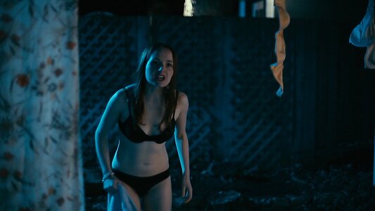 Zoe Cleland leaked photo #11