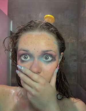 Zoe Colletti leaked photo #31