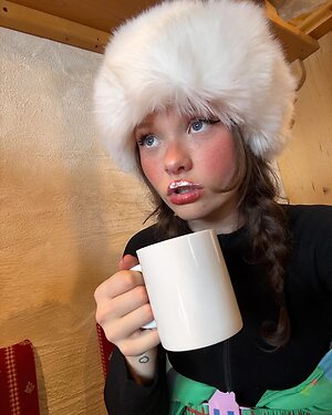 Zoe Colletti leaked photo #75