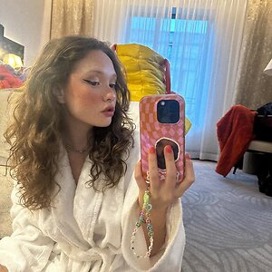 Zoe Colletti leaked photo #78
