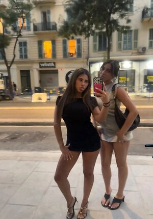 Zoe D. leaked photo #24