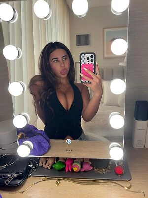 Zoe D.