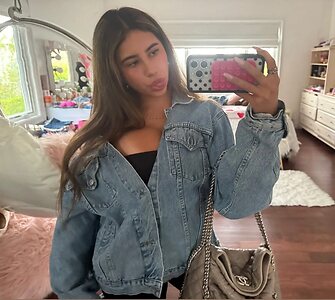 Zoe D. leaked photo #76