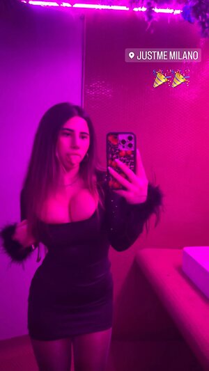 Zoe D. leaked photo #79