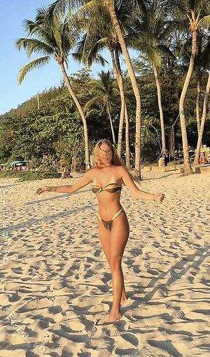 Zoe Kaeppele Nude Leaked Photo #5