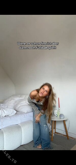 Zoe Kaeppele Nude Leaked Photo #36