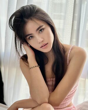 Zoe Levana leaked photo #4