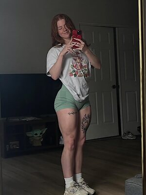 Zoe Tierney leaked photo #34