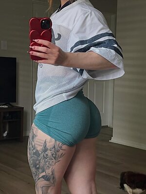 Zoe Tierney leaked photo #42