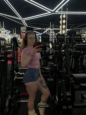 Zoe Tierney leaked photo #58