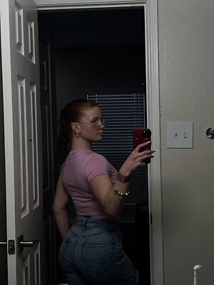 Zoe Tierney leaked photo #85