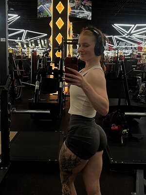 Zoe Tierney leaked photo #96