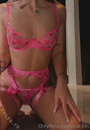 Zoe.kln Nude Leaked Photo #63