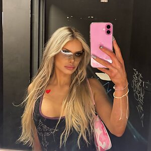 Zoemcsweeney leaked photo #2