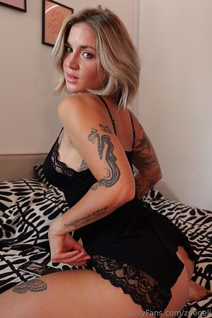 Zoeneli leaked photo #63