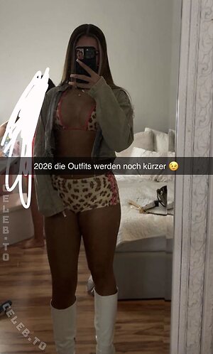 Zoesalg Nude Leaked Photo #56