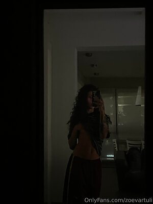 zoevartuli leaked photo #12