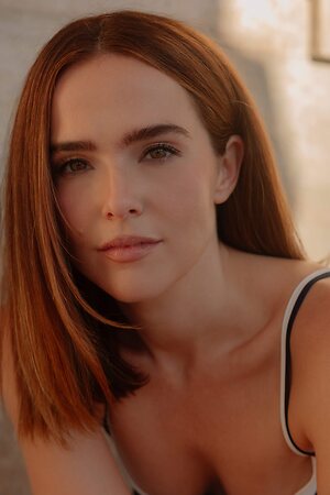 Zoey Deutch leaked photo #80