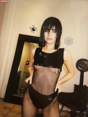 Zoey Deutch leaked photo #122