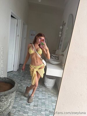 Zoey Luna photo
