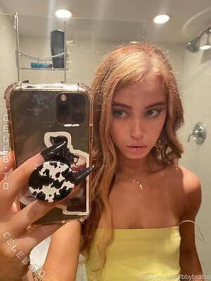 Zoey Luna photo