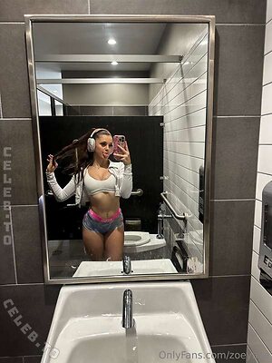 zoeyava leaked photo #415