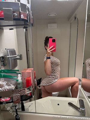 zoeyava leaked photo #449