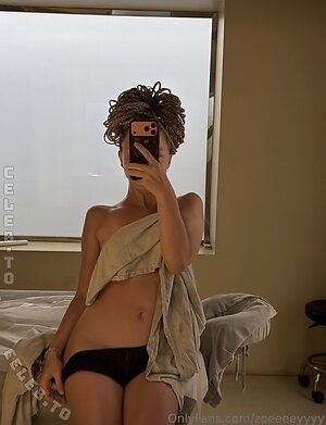 zoey_bee | Zoeybee Nude Leaked Photo #16