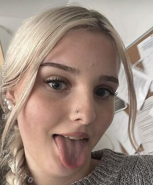 zoeynue