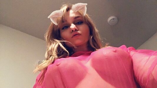 Zoie Burgher leaked photo #42