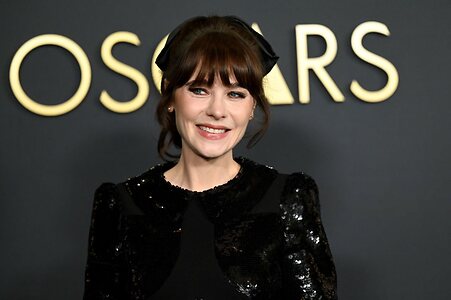 Zooey Deschanel leaked photo #4
