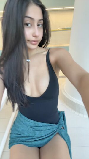 Zoya Husnnen leaked photo #4